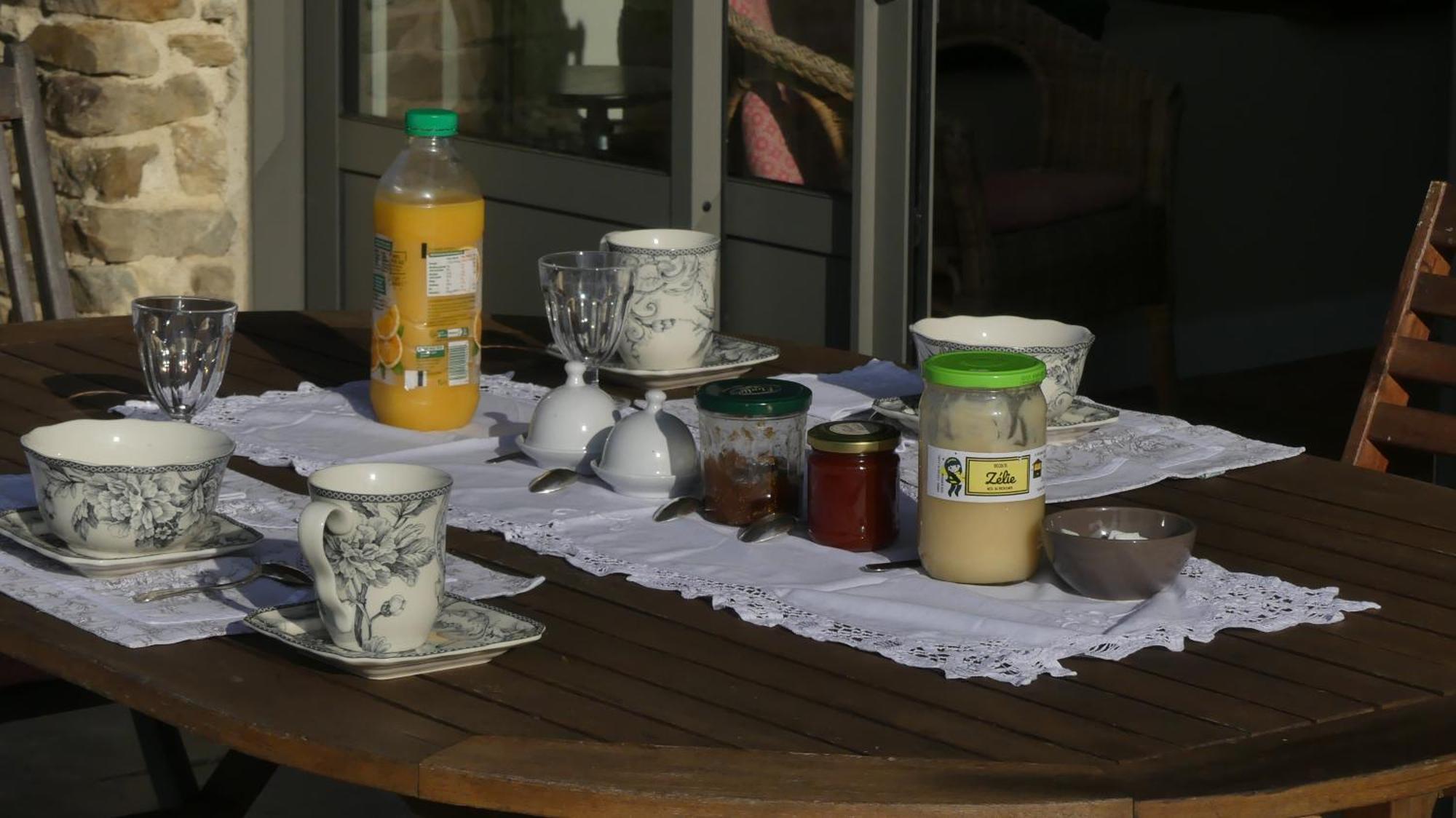 Bed and Breakfast La Petite Lande Menil Экстерьер фото